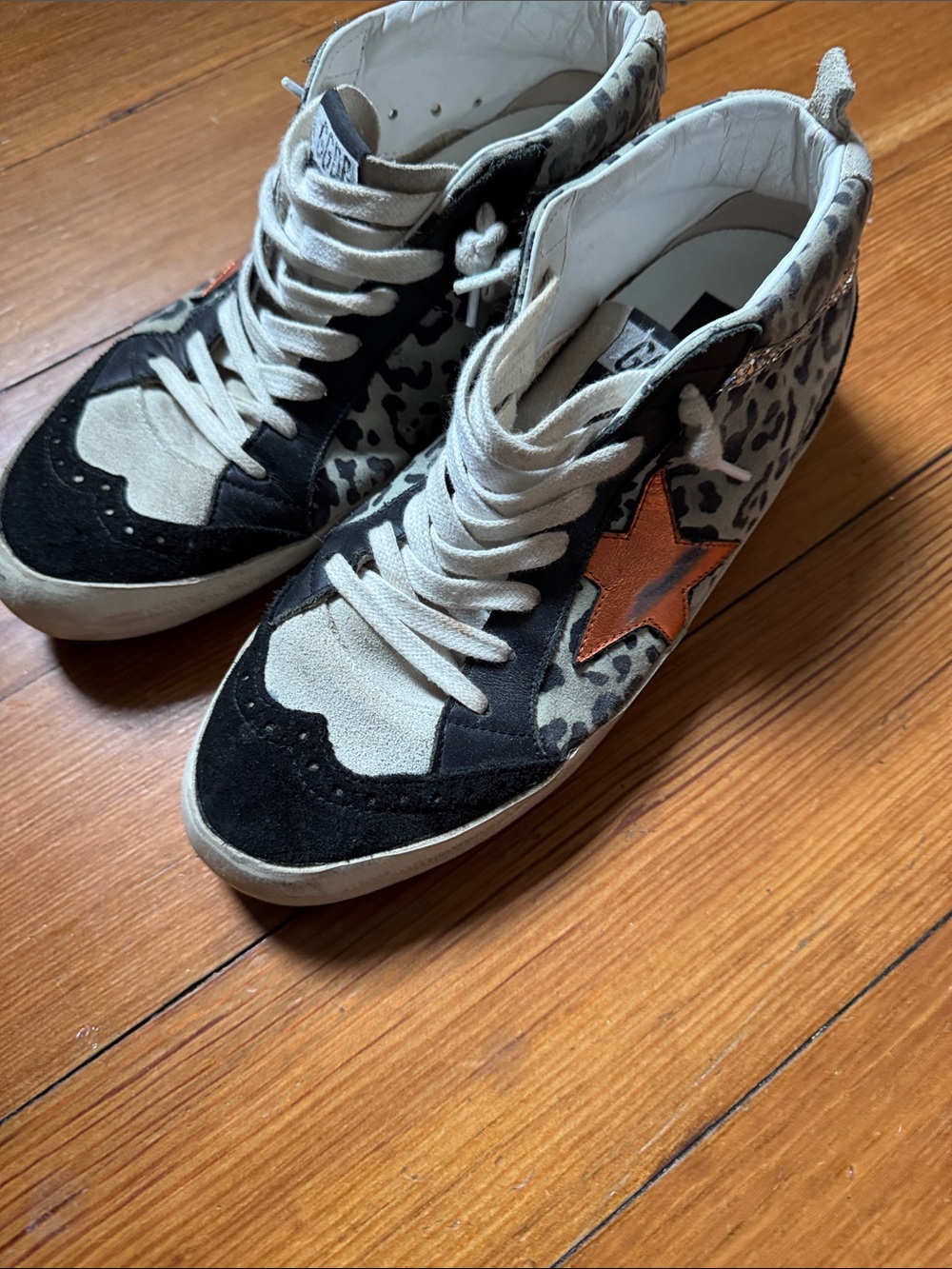 Golden Goose Women’s Midstar Sneakers black white, pale blue leopard copper star